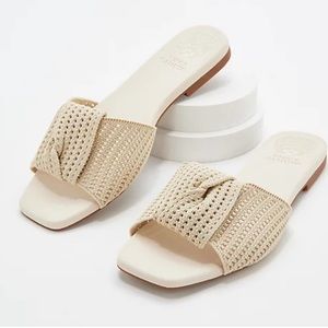 Vince Camuto-Skylinna Slide Sandal, cream color